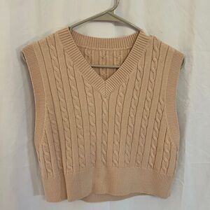 Cable Knit Sleeveless Sweater Vest - Tan